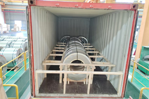 高品質(zhì)430不銹鋼帶啟運埃及，助力高端廚具制造 圖1